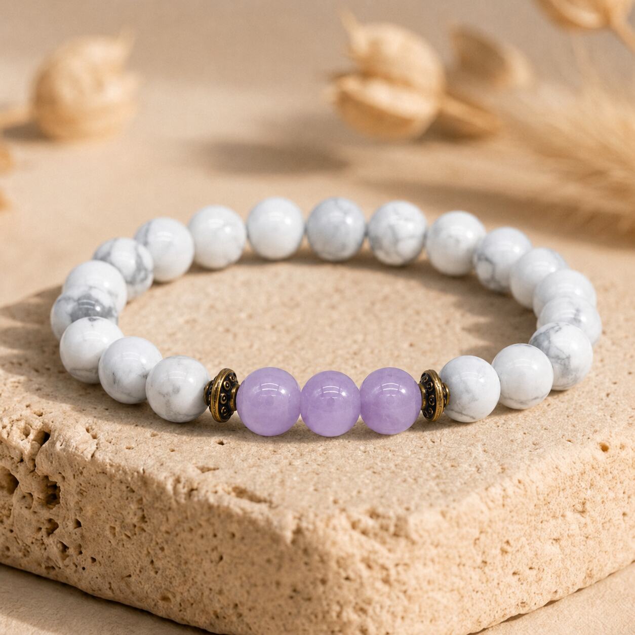 Bracelet "Grossesse" en Améthyste & Howlite dépolie