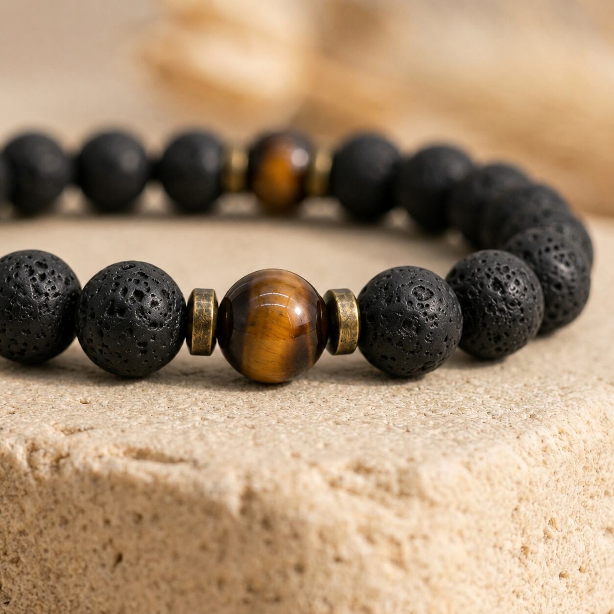 Bracelet "Protection et Confiance" en Oeil-de-Tigre & Pierre de Lave Intercalaires Bronze
