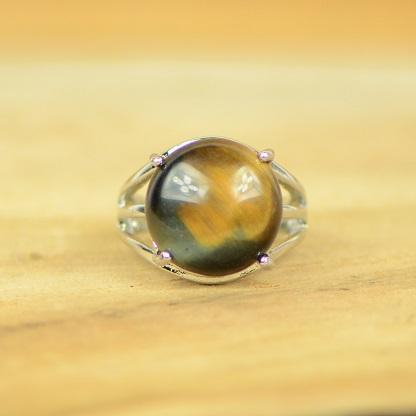 Bague "Confiance" Cabochon ronde en Oeil-de-Tigre (réglable) - lespierresdubienetre