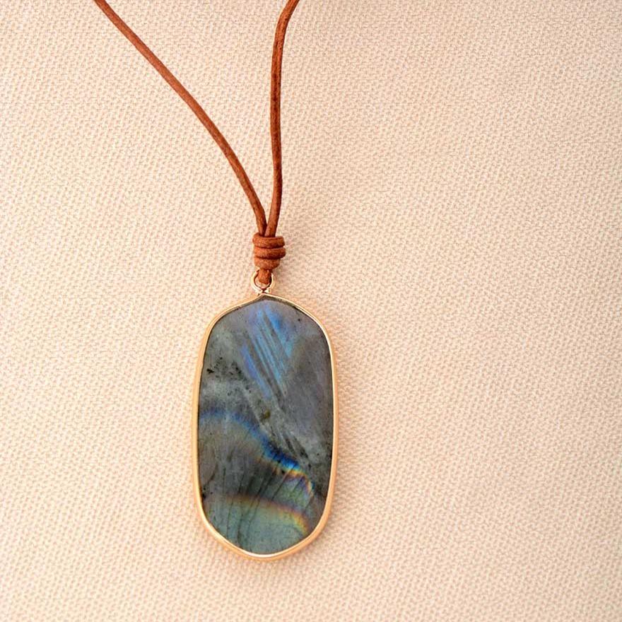 Collier Boho "Pierre de Protection" - lespierresdubienetre